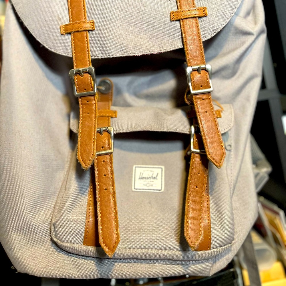 Herschell backpack